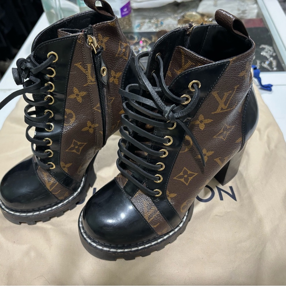 Louis Vuitton Star Trail Women’s Black and Brown Ankle Boots